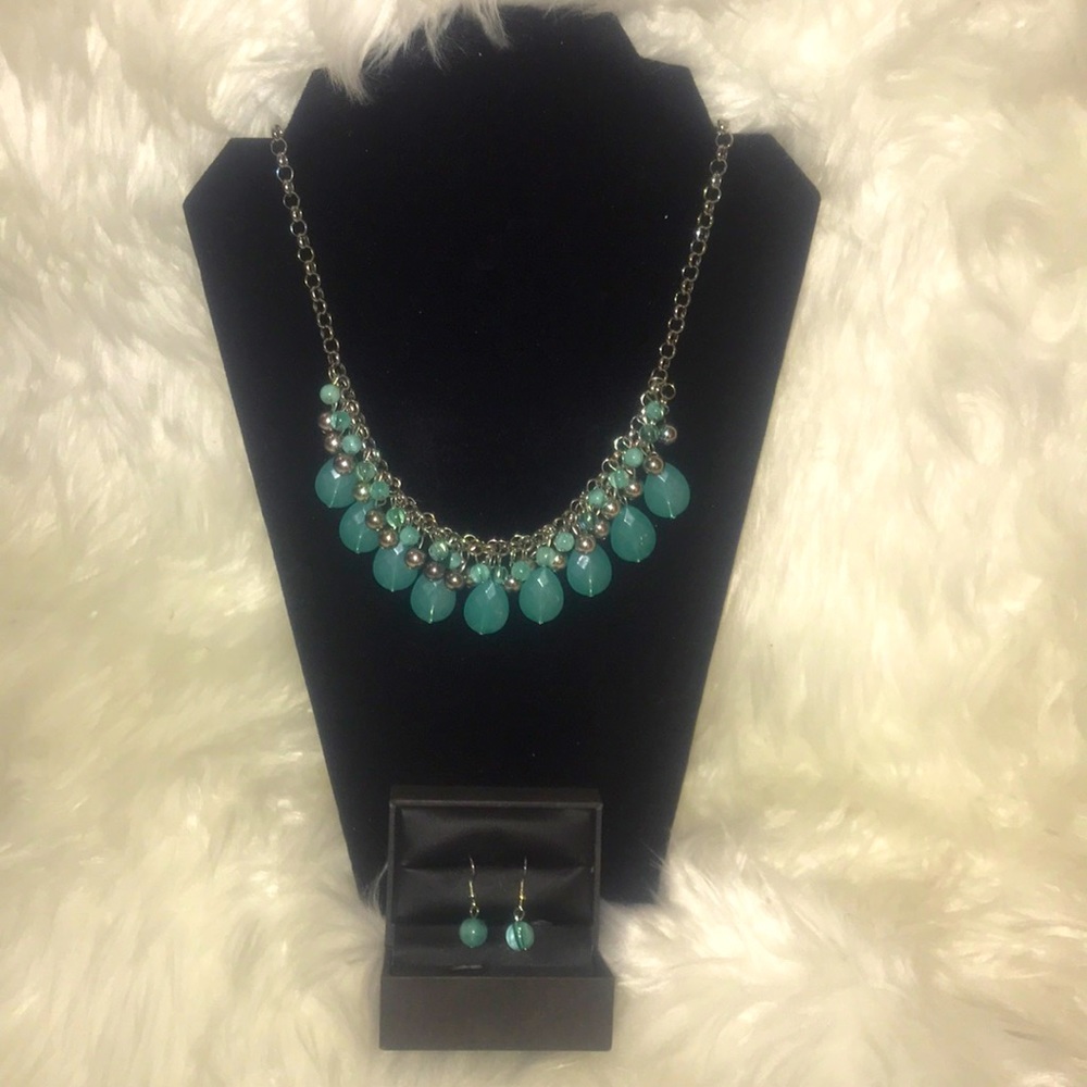 Necklace & Earrings